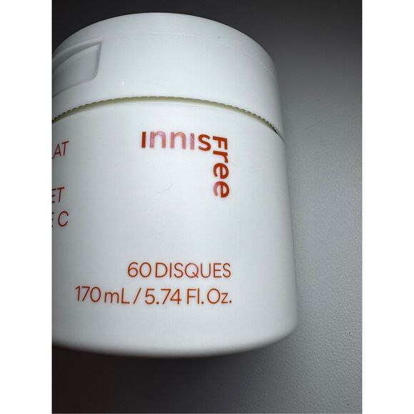 innisfree Green Tea Enzyme Vitamin C Brightening + Exfoliating Toner Pads 60pads - Picture 1 of 6